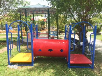 Nhà leo nằm ngang