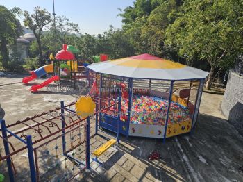 Khu liên hoàn ngoài trời